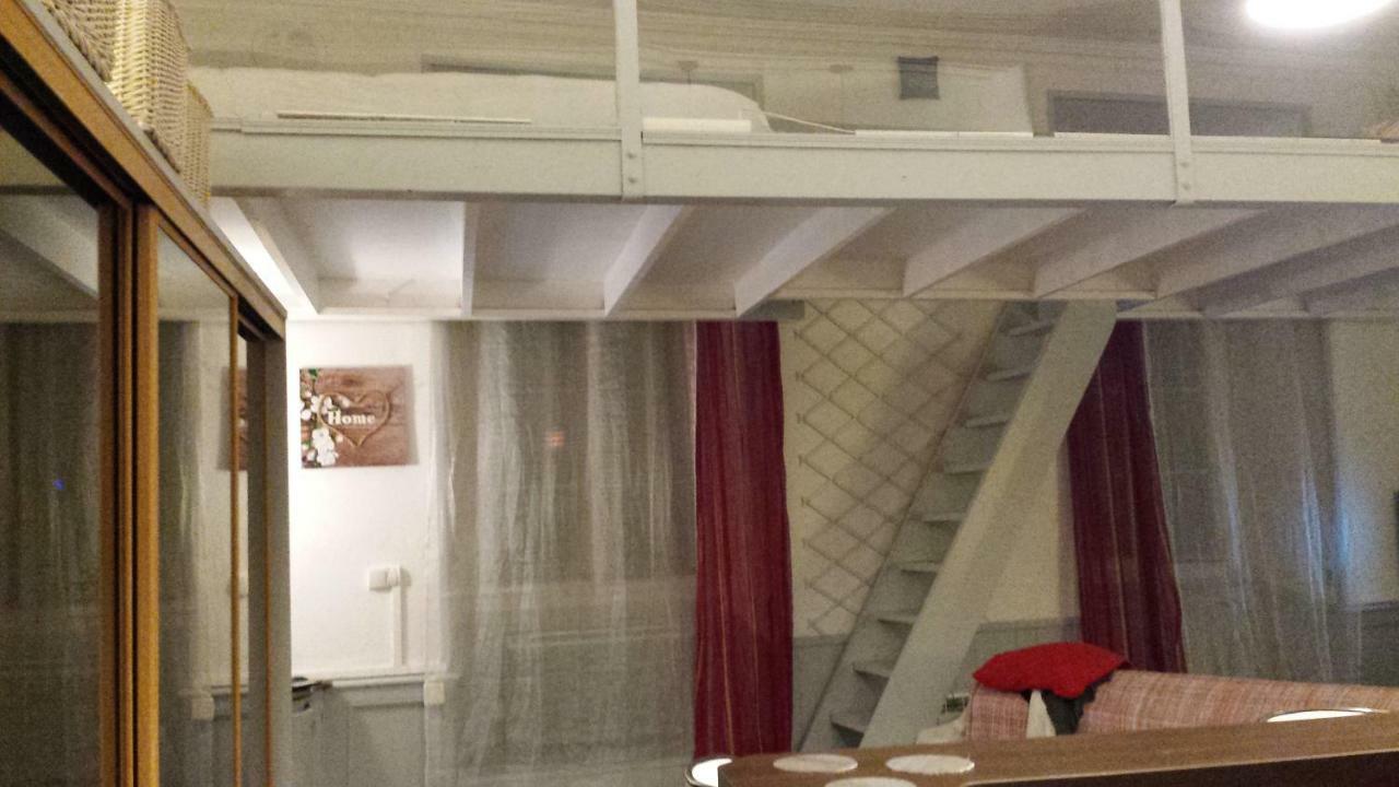 Coquet Studio En Mezzanine Nuit Pour 2 Personnes Saint-Girons  Zewnętrze zdjęcie